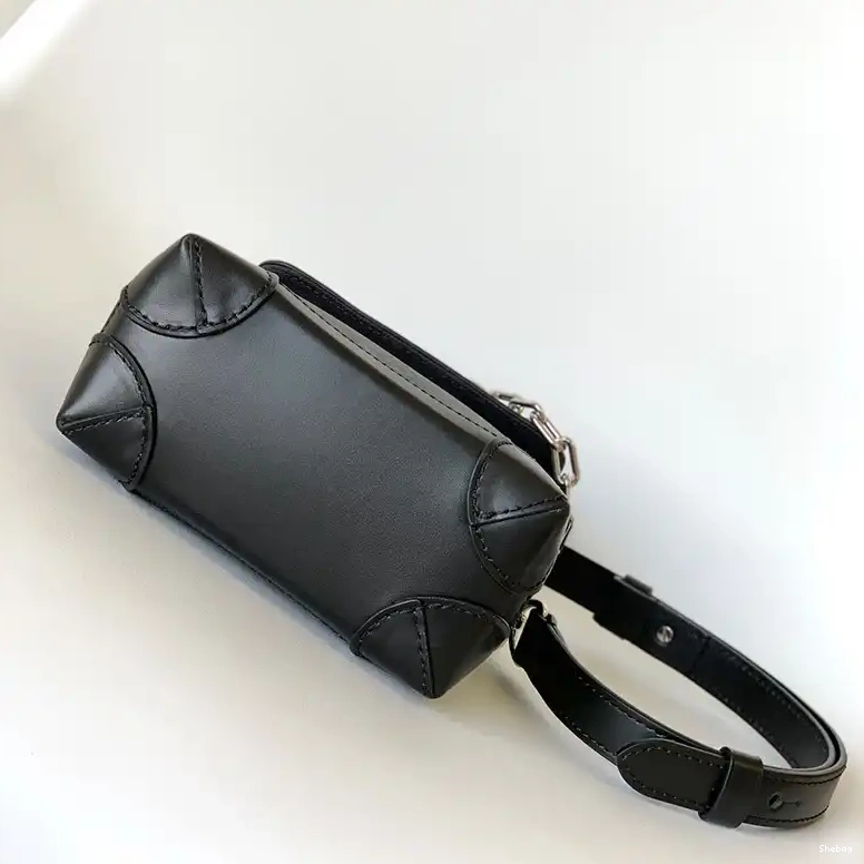 2312YA0058 LV Bags 0818